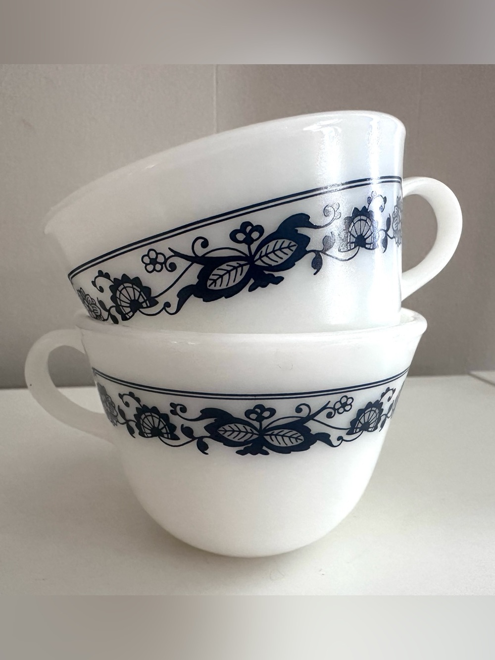 Corelle - Pyrex Vintage Milk Glass Mugs, Old Town Blue Swirl Pattern SET OF 2